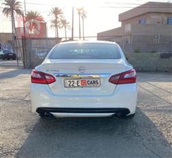 نيسان ألتيما